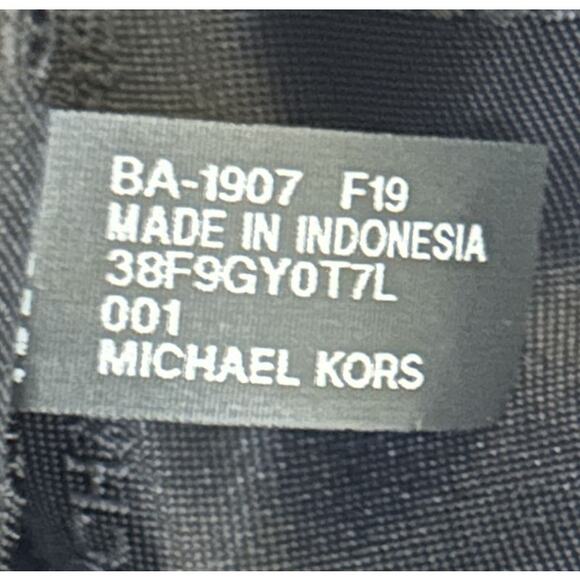 NWT Michael Kors Saylor Large Leather Black Tote - Picture 9 of 9